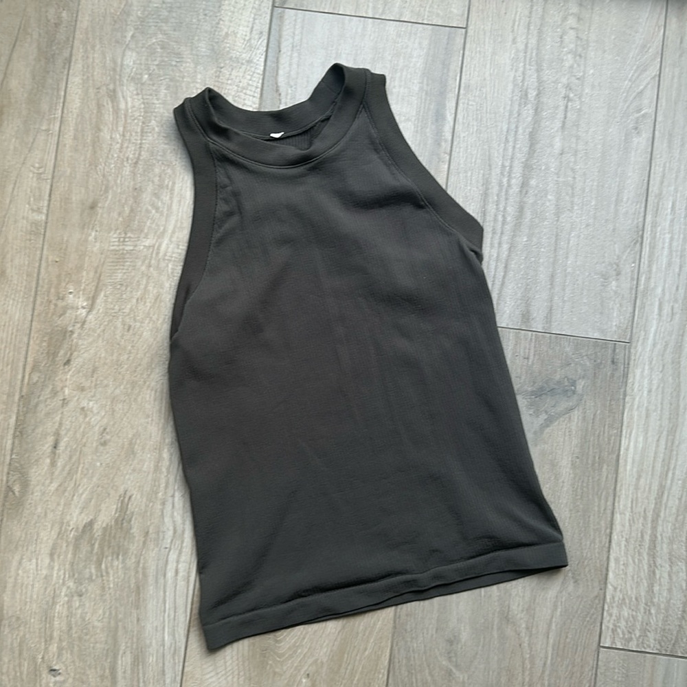 Athleta Renew Seemless Racerback Tank (M)